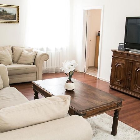 Vintage Style Spacious Apartment Клайпеда Екстериор снимка