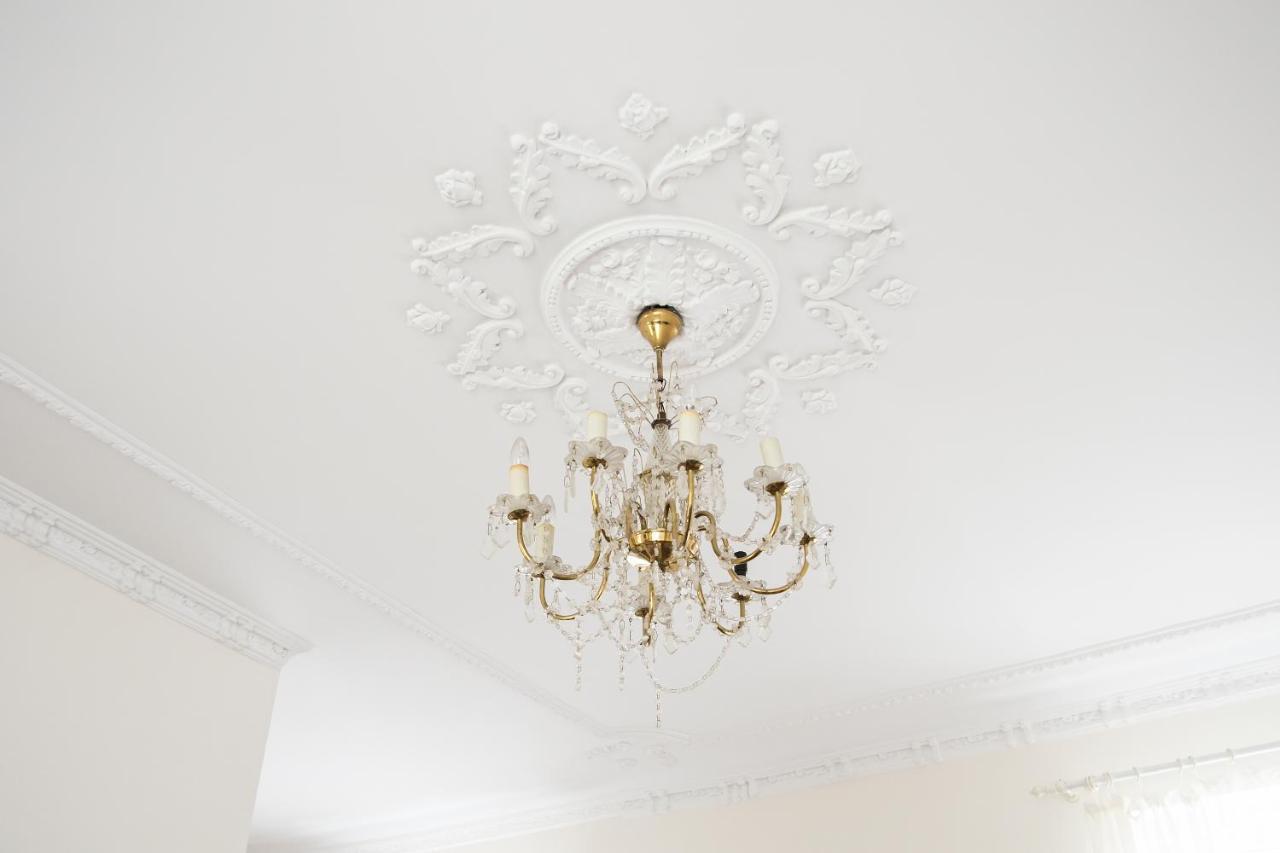 Vintage Style Spacious Apartment Клайпеда Екстериор снимка